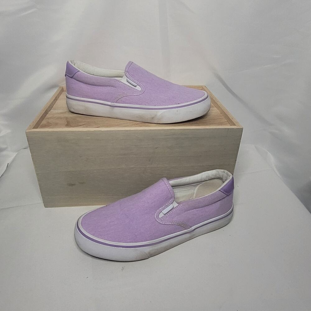 Lugz- Women's purple slip on shoes- size 8